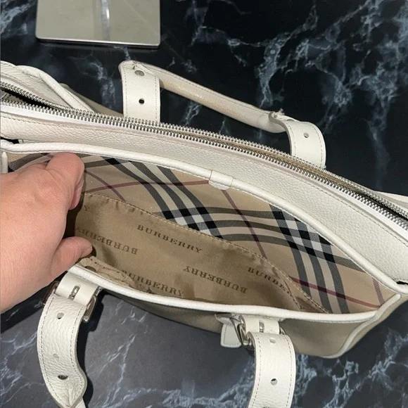BURBERRY Leather Nylon Canvas Handbag Beige Ivory
Handbag AUTHENTIC - Picture 16 of 16
